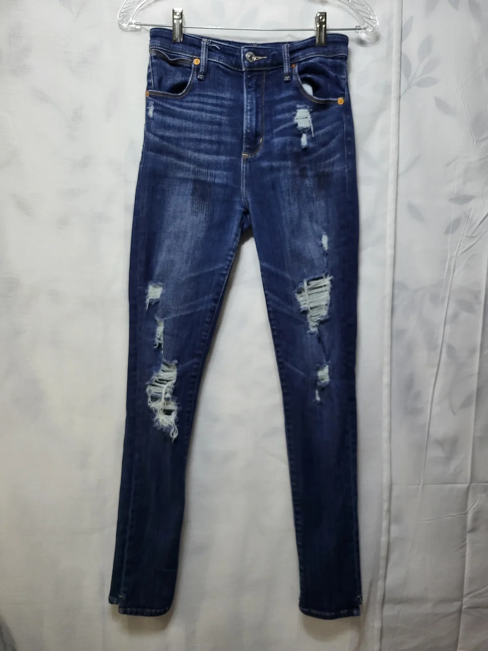 Abercrombie & Fitch Distressed Women’s Jeans